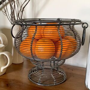 Vintage Dark Metal Wire Egg/Fruit Pedestal Basket Rustic Kitchen French Country